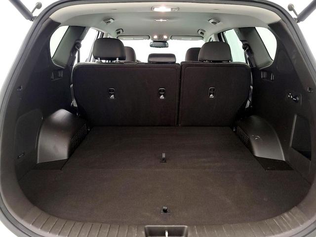 Photo of 2020 White Hyundai SANTA FE