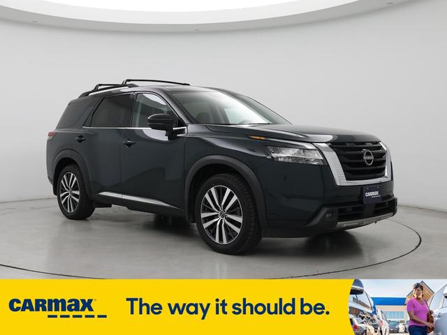 2022 Nissan Pathfinder