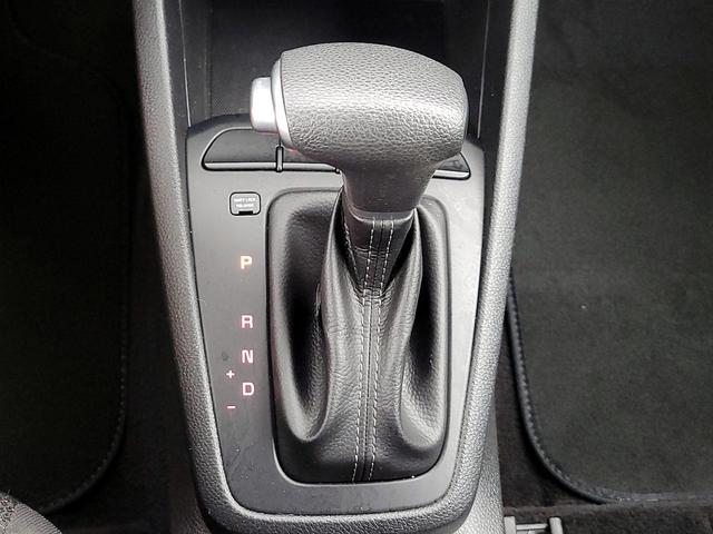 Photo of 2021 Blue Kia Rio
