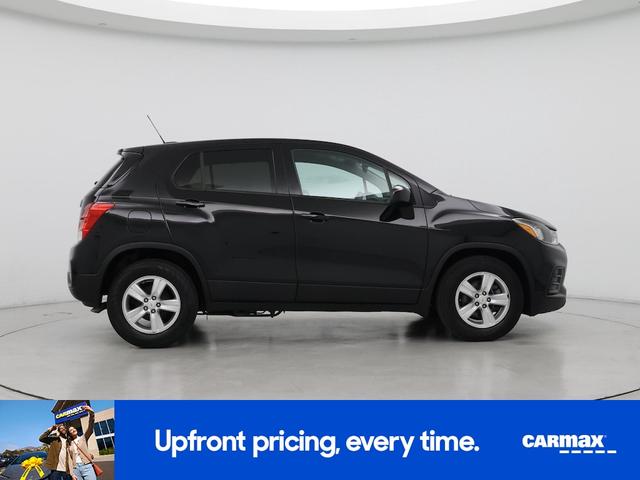 Photo of 2020 Black Chevrolet Trax