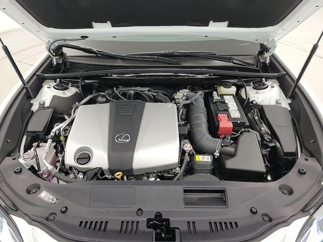Photo of 2024 White Lexus ES 350