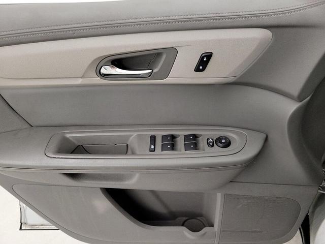 Photo of 2017 Silver Chevrolet Traverse
