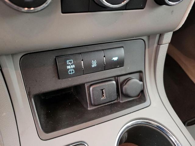 Photo of 2017 Silver Chevrolet Traverse