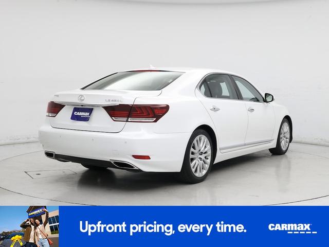 Photo of 2013 White Lexus LS 460