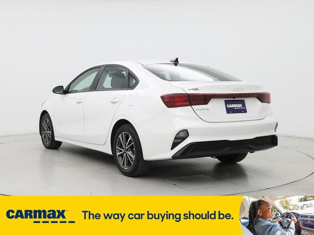 Photo of 2022 White Kia Forte