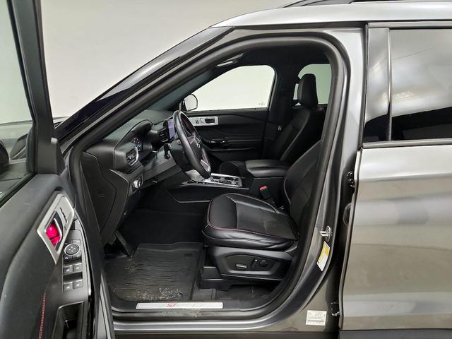 Photo of 2022 Gray Ford Explorer