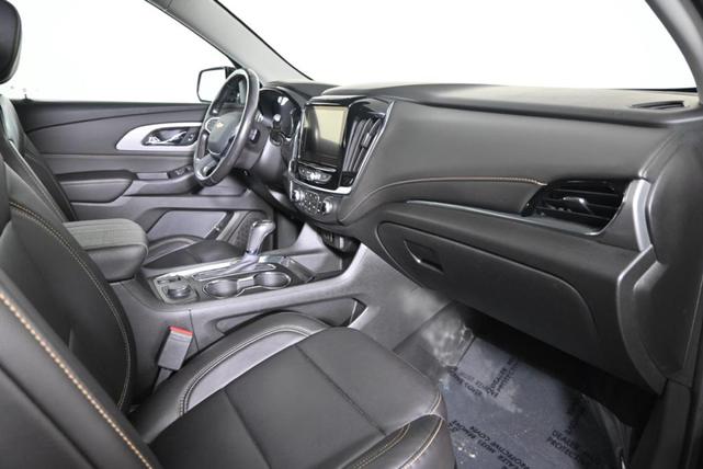 Photo of 2020 Mosaic Black Metallic Chevrolet Traverse