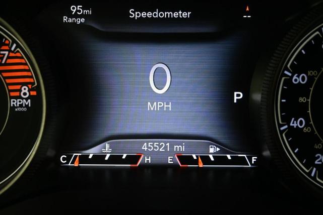 Photo of 2019 Diamond Black Crystal Pearlcoat Jeep Cherokee