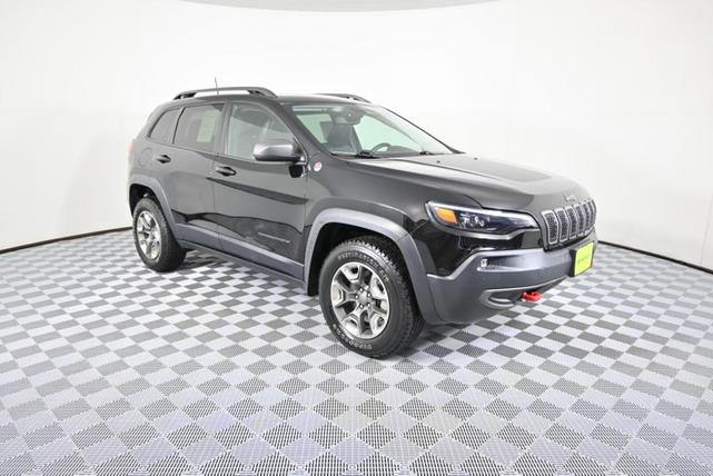 Photo of 2019 Diamond Black Crystal Pearlcoat Jeep Cherokee