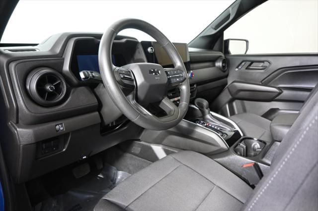 Photo of 2023 Glacier Blue Metallic Chevrolet Colorado