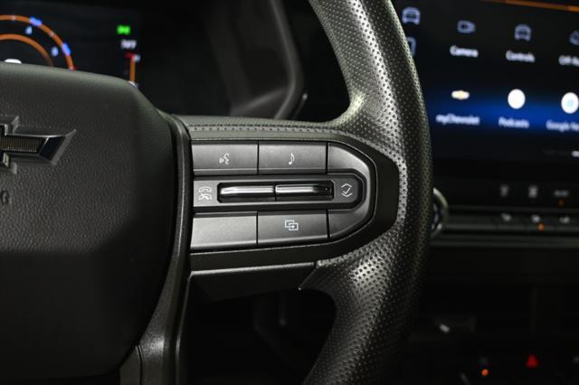 Photo of 2023 Glacier Blue Metallic Chevrolet Colorado