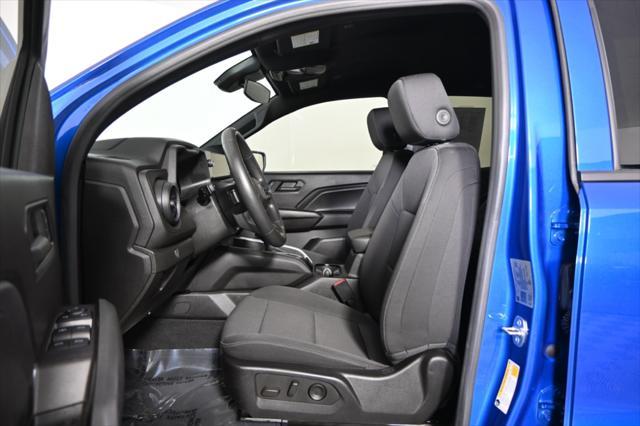 Photo of 2023 Glacier Blue Metallic Chevrolet Colorado