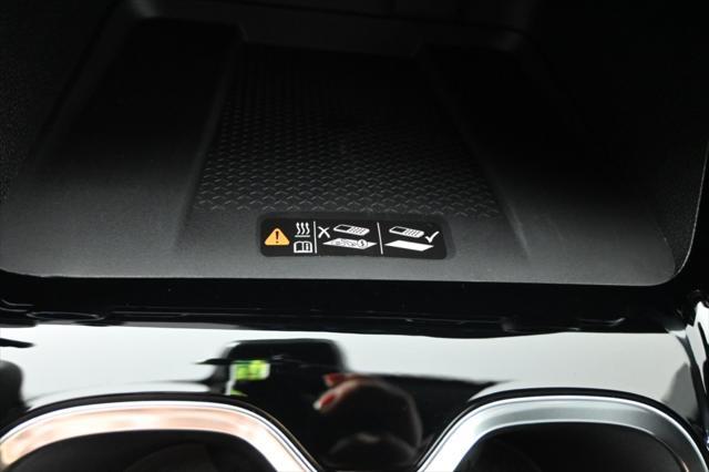 Photo of 2025 Mosaic Black Metallic Chevrolet Traverse