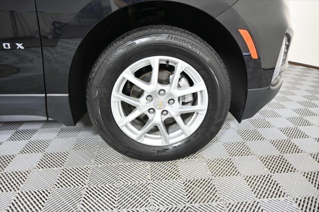 Photo of 2022 Mosaic Black Metallic Chevrolet Equinox