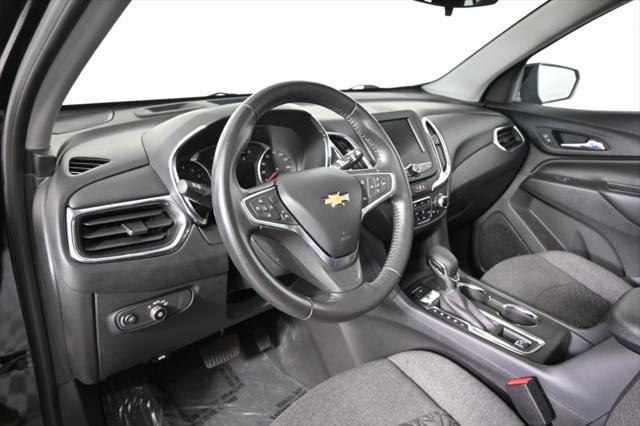 Photo of 2022 Mosaic Black Metallic Chevrolet Equinox