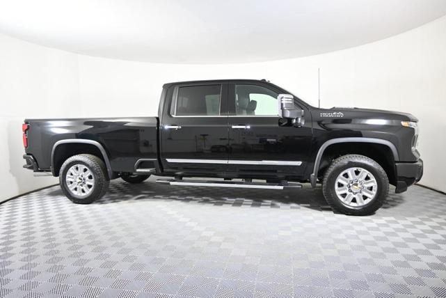 Photo of 2025 Black Chevrolet Silverado 2500