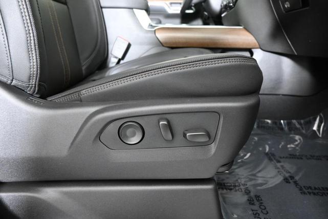 Photo of 2025 Black Chevrolet Silverado 2500