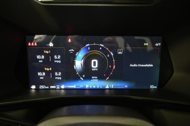 Photo of 2025 Summit White Chevrolet Colorado