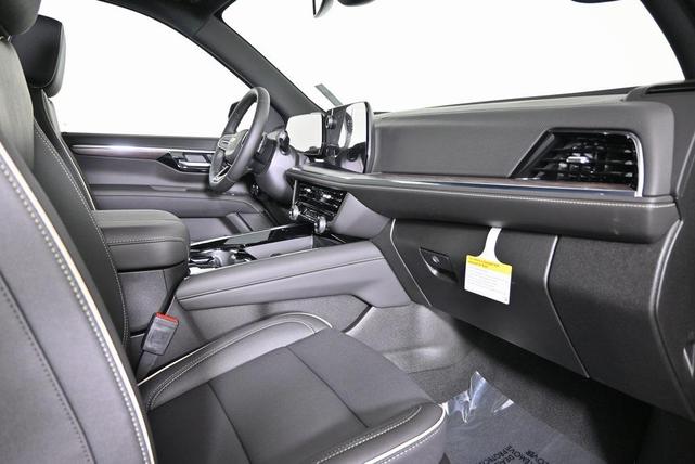 Photo of 2026 Black Chevrolet Suburban