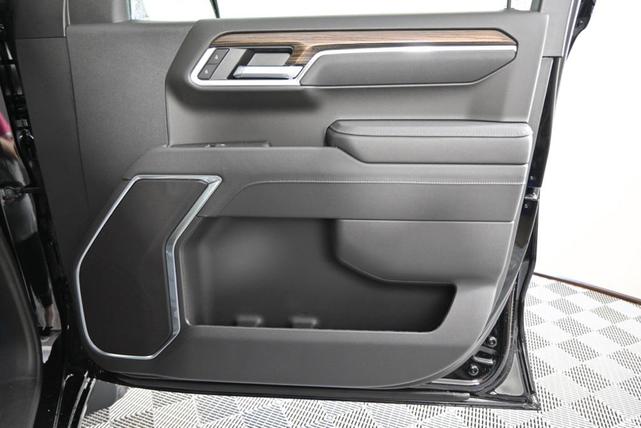 Photo of 2026 Black Chevrolet Silverado 1500