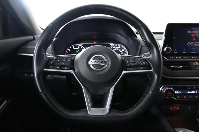 Photo of 2020 Scarlet Ember Tintcoat Nissan Altima