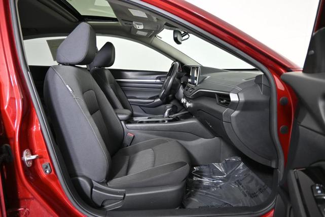 Photo of 2020 Scarlet Ember Tintcoat Nissan Altima