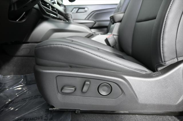 Photo of 2025 Reef Blue Metallic Chevrolet Colorado