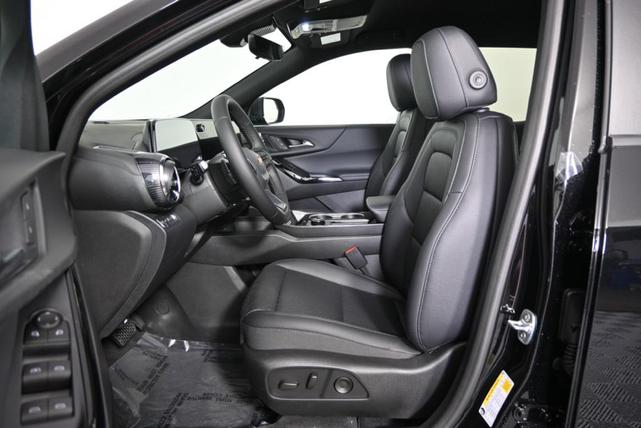 Photo of 2026 Mosaic Black Metallic Chevrolet Equinox