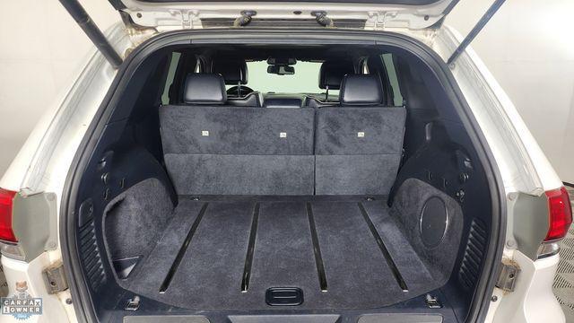 Photo of 2016 Ivory Jeep Grand Cherokee