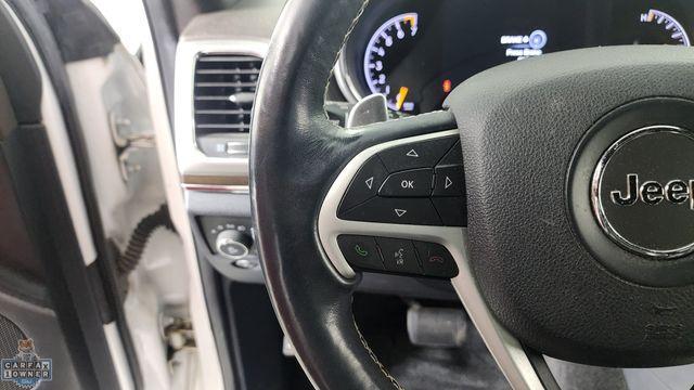 Photo of 2016 Ivory Jeep Grand Cherokee