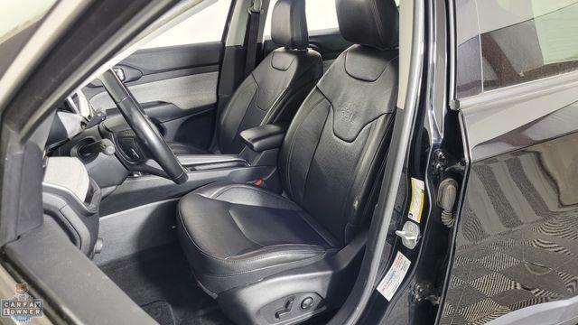 Photo of 2022 Diamond Black Jeep Compass