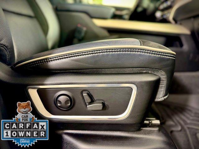 Photo of 2022 Bright White Clearcoat RAM 1500