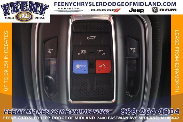 Photo of 2025 Silver Zynith Jeep Grand Cherokee