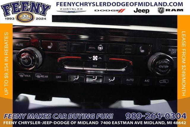 Photo of 2025 Silver Zynith Jeep Grand Cherokee