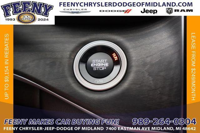 Photo of 2025 Silver Zynith Jeep Grand Cherokee