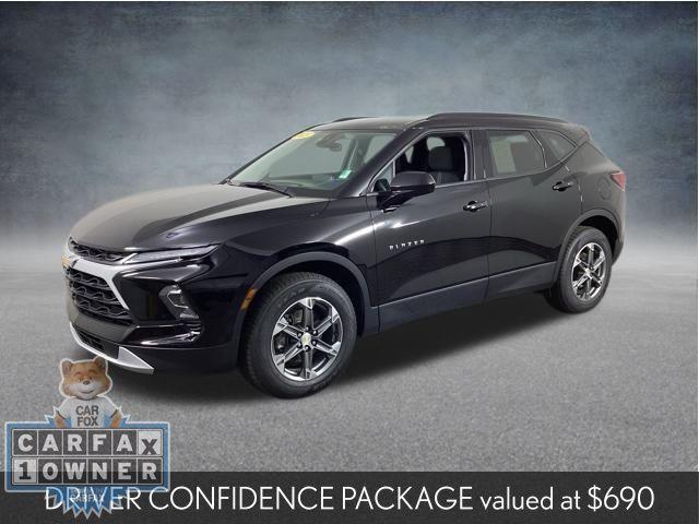 Photo of 2023 Black Chevrolet Blazer