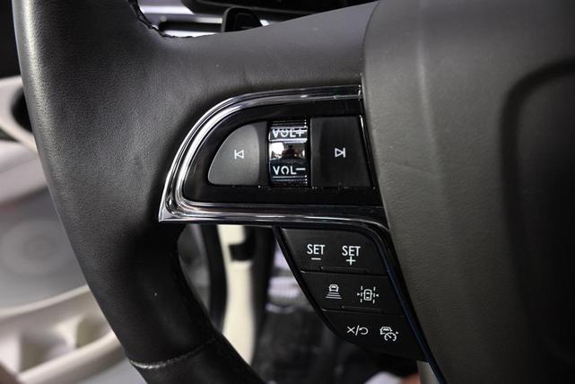Photo of 2024 Pristine White Metallic Tri-Coat Lincoln Navigator