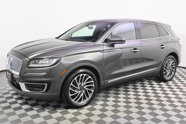 Photo of 2019 Magnetic Gray Metallic Lincoln Nautilus