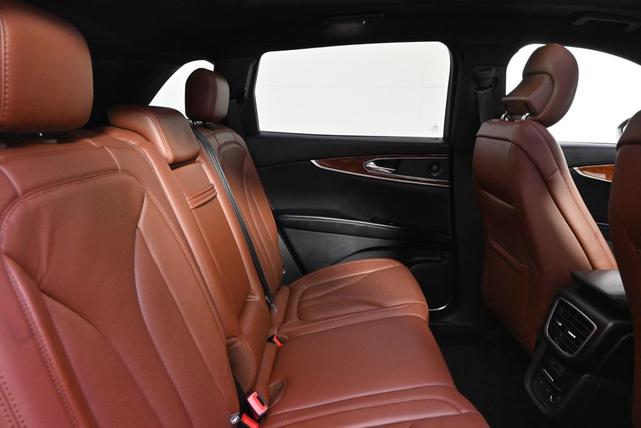 Photo of 2019 Magnetic Gray Metallic Lincoln Nautilus