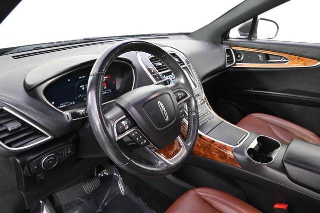 Photo of 2019 Magnetic Gray Metallic Lincoln Nautilus