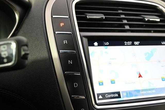 Photo of 2019 Magnetic Gray Metallic Lincoln Nautilus