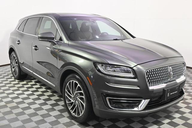 Photo of 2019 Magnetic Gray Metallic Lincoln Nautilus