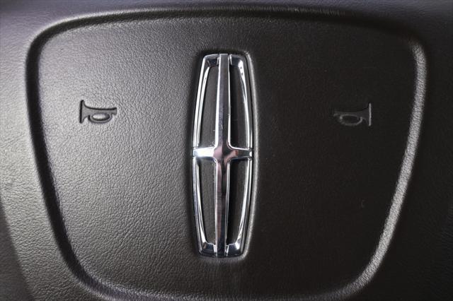 Photo of 2021 Flight Blue Lincoln Nautilus
