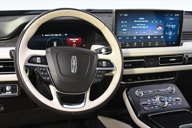 Photo of 2021 Flight Blue Lincoln Nautilus
