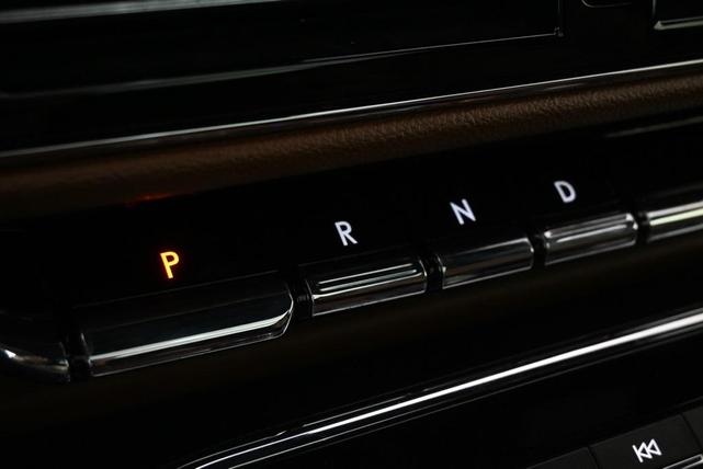 Photo of 2022 Black Metallic Lincoln Navigator