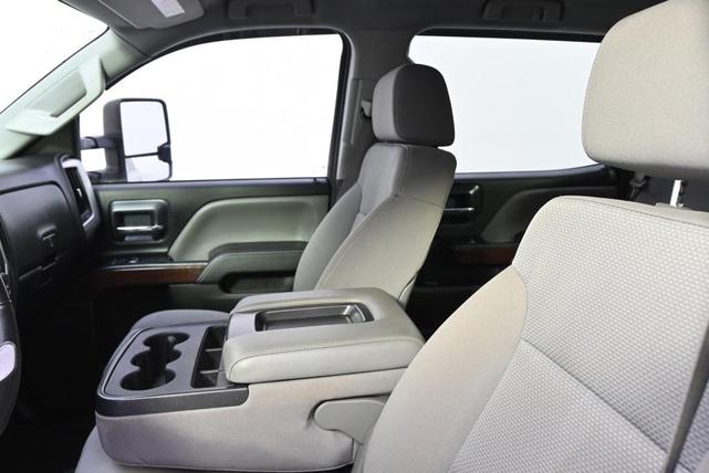 Photo of 2015 Quicksilver Metallic GMC Sierra 2500