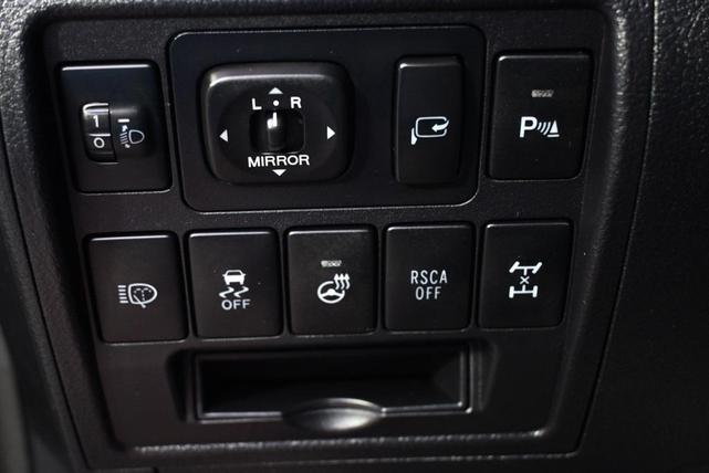 Photo of 2015 Black Toyota Land Cruiser