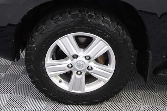 Photo of 2015 Black Toyota Land Cruiser