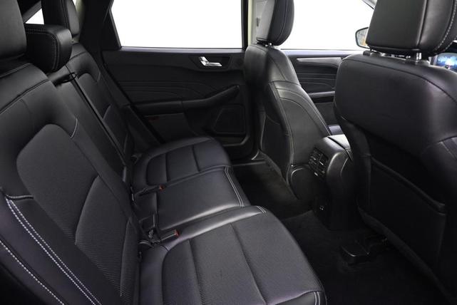 Photo of 2021 Star White Metallic Tri-Coat Ford Escape