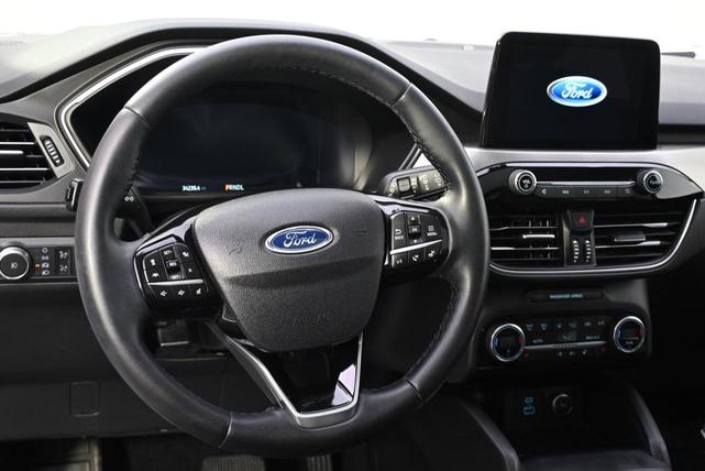 Photo of 2021 Star White Metallic Tri-Coat Ford Escape